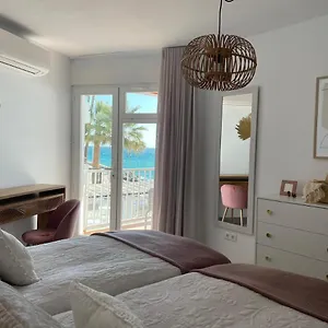Apartment Center & Sea View Torresol, Nerja